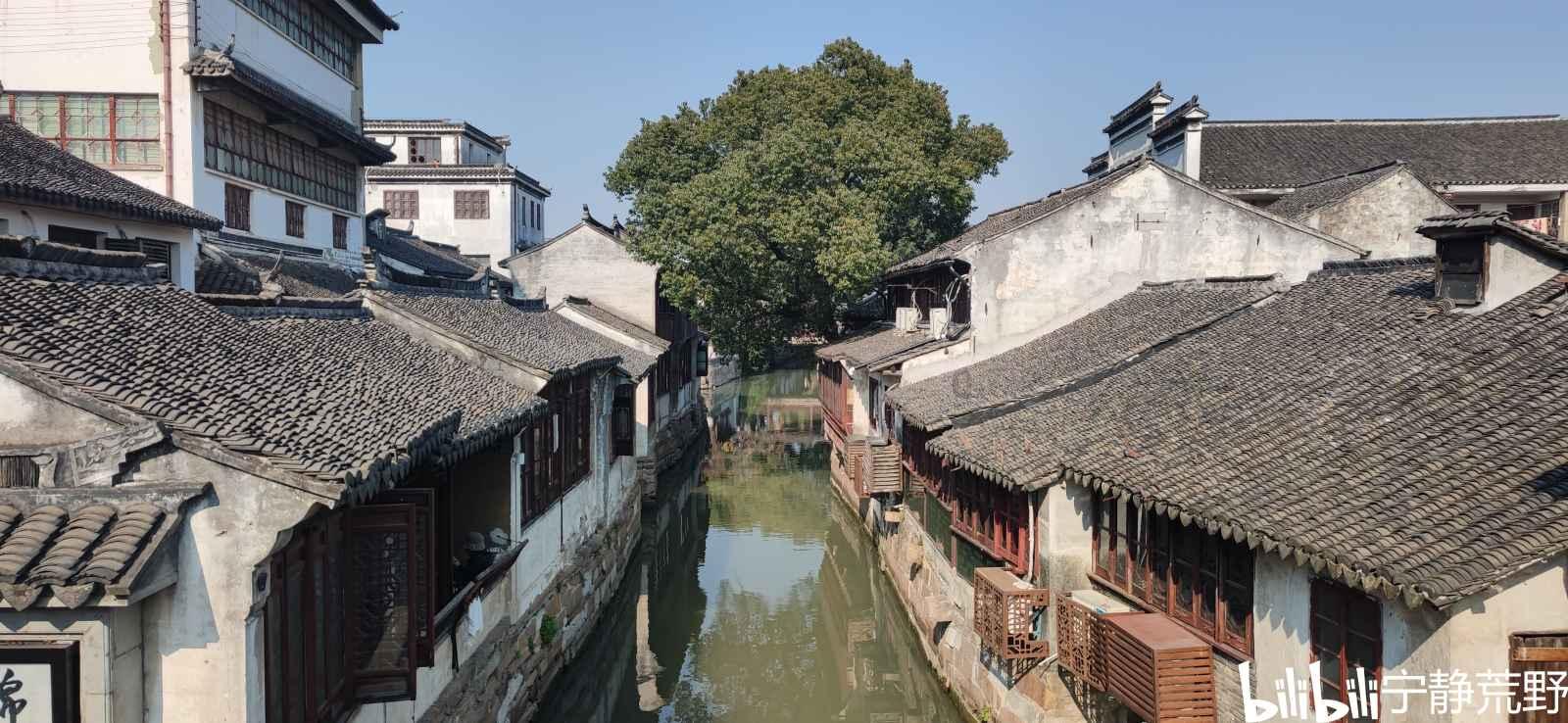 河南濮阳市华龙区永超量贩龙湖澜岸店经营化妆品未建立并执行进货查验记录制度被罚1万